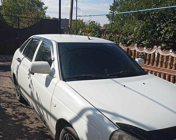 Белый ВАЗ 2172 Priora, объемом двигателя 1.6 л и пробегом 150 тыс. км за 3000 $, фото 6 на Automoto.ua