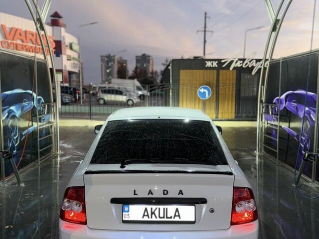 ВАЗ 2172 Priora 2012 в Одессе на Automoto.ua Белый ВАЗ 2172 Priora, объемом двигателя 1.6 л и пробегом 170 тыс. км за 3700 $, фото 2 на Automoto.ua