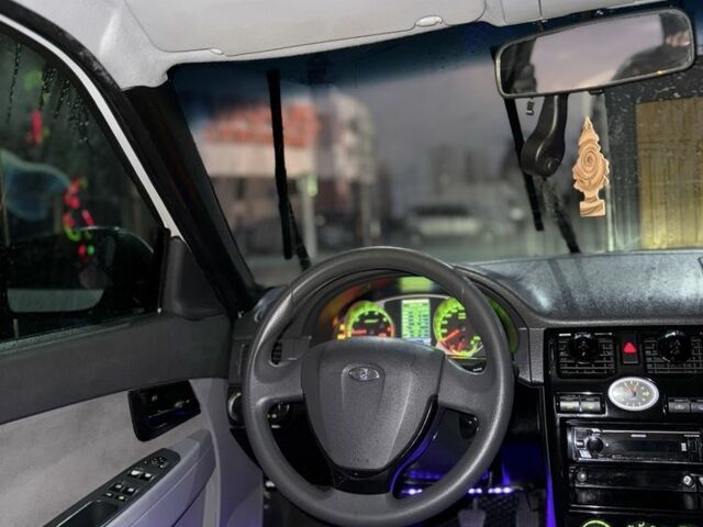 ВАЗ 2172 Priora 2012 в Одессе на Automoto.ua Белый ВАЗ 2172 Priora, объемом двигателя 1.6 л и пробегом 170 тыс. км за 3700 $, фото 8 на Automoto.ua