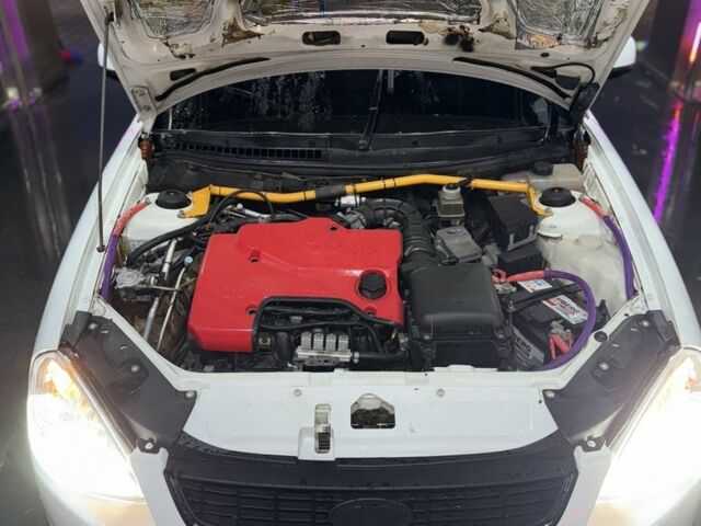 ВАЗ 2172 Priora 2012 в Одессе на Automoto.ua Белый ВАЗ 2172 Priora, объемом двигателя 1.6 л и пробегом 170 тыс. км за 3700 $, фото 4 на Automoto.ua