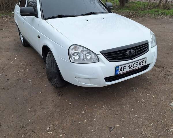 Білий ВАЗ 2172 Priora, об'ємом двигуна 1.6 л та пробігом 199 тис. км за 3700 $, фото 5 на Automoto.ua