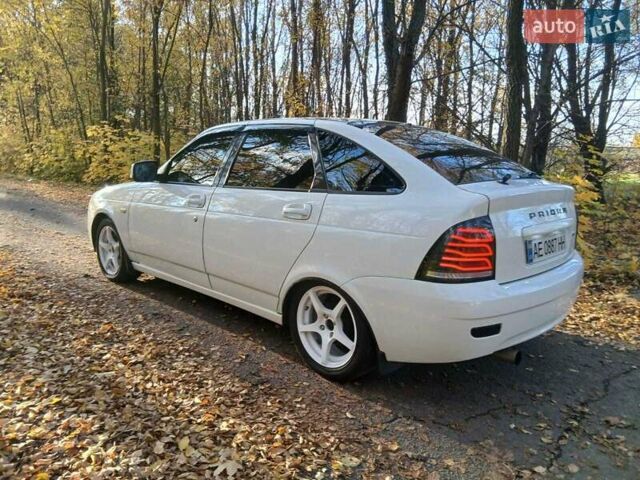 Белый ВАЗ 2172 Priora, объемом двигателя 1.6 л и пробегом 150 тыс. км за 5500 $, фото 8 на Automoto.ua
