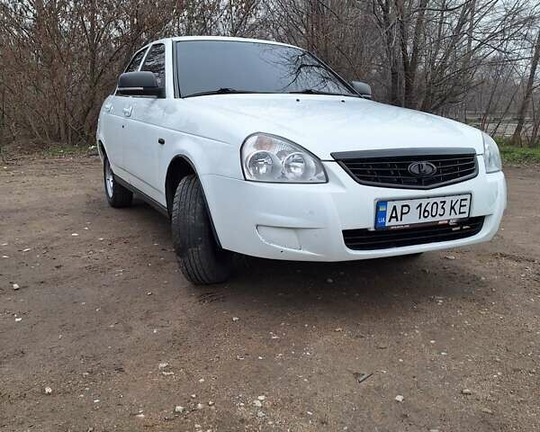 Білий ВАЗ 2172 Priora, об'ємом двигуна 1.6 л та пробігом 199 тис. км за 3700 $, фото 4 на Automoto.ua