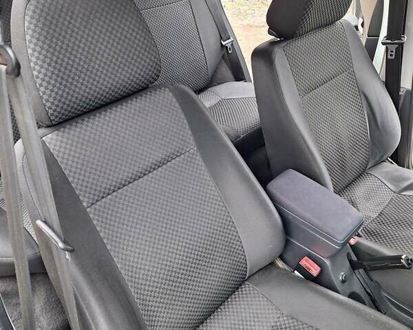 Білий ВАЗ 2172 Priora, об'ємом двигуна 1.6 л та пробігом 199 тис. км за 3700 $, фото 15 на Automoto.ua