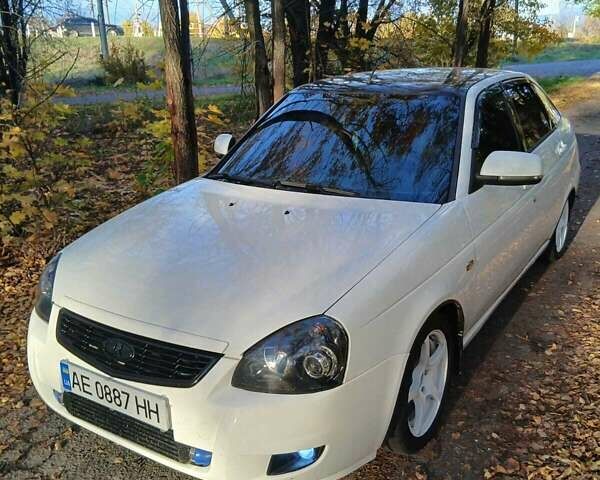 Белый ВАЗ 2172 Priora, объемом двигателя 1.6 л и пробегом 150 тыс. км за 5500 $, фото 14 на Automoto.ua