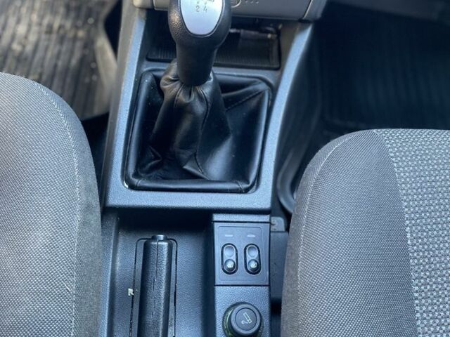 Білий ВАЗ 2172 Priora, об'ємом двигуна 1.6 л та пробігом 183 тис. км за 6200 $, фото 15 на Automoto.ua