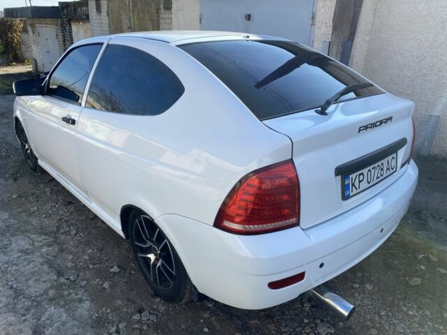 Білий ВАЗ 2172 Priora, об'ємом двигуна 1.6 л та пробігом 183 тис. км за 6200 $, фото 5 на Automoto.ua