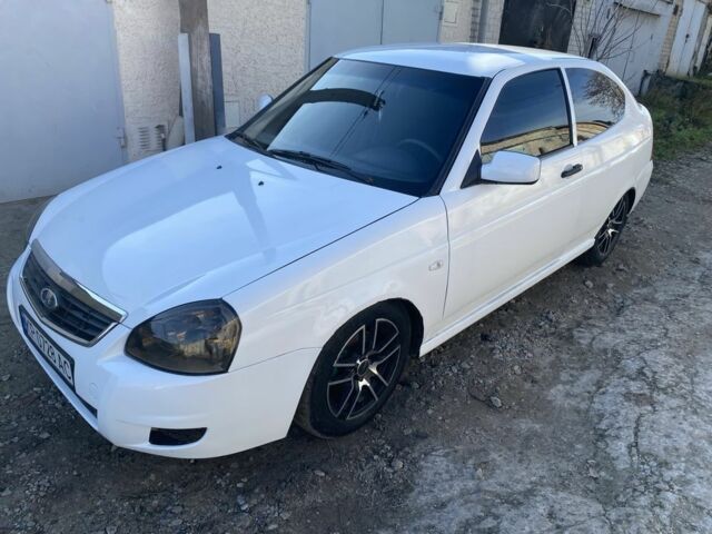 Білий ВАЗ 2172 Priora, об'ємом двигуна 1.6 л та пробігом 183 тис. км за 6200 $, фото 6 на Automoto.ua