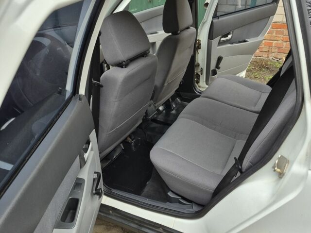 Белый ВАЗ 2172 Priora, объемом двигателя 0 л и пробегом 132 тыс. км за 3200 $, фото 7 на Automoto.ua