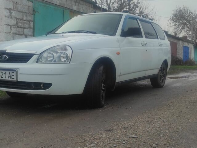 Белый ВАЗ 2172 Priora, объемом двигателя 1.6 л и пробегом 132 тыс. км за 2600 $, фото 6 на Automoto.ua