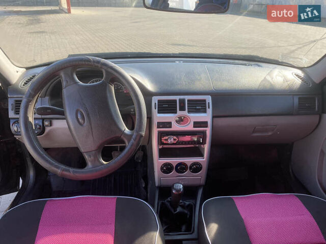 Черный ВАЗ 2172 Priora, объемом двигателя 1.6 л и пробегом 130 тыс. км за 2000 $, фото 11 на Automoto.ua