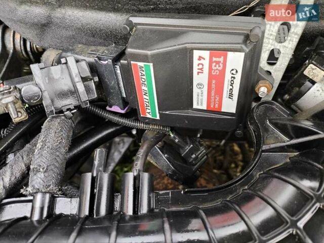 Черный ВАЗ 2172 Priora, объемом двигателя 1.6 л и пробегом 175 тыс. км за 1100 $, фото 7 на Automoto.ua