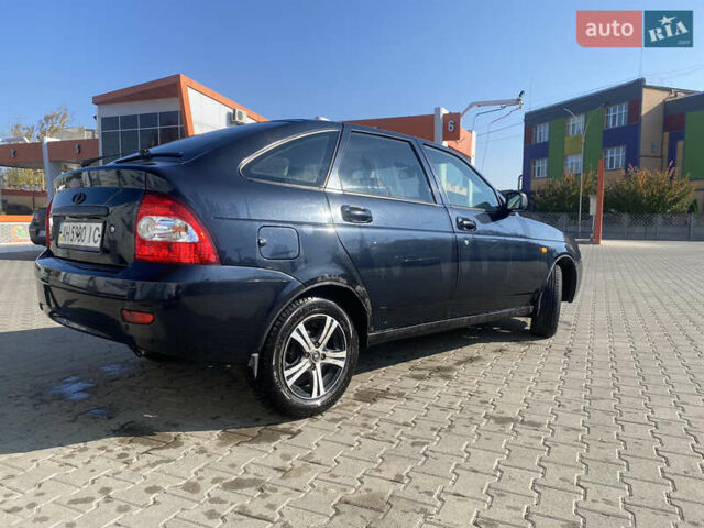 Черный ВАЗ 2172 Priora, объемом двигателя 1.6 л и пробегом 130 тыс. км за 2000 $, фото 4 на Automoto.ua
