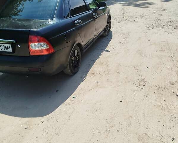 Черный ВАЗ 2172 Priora, объемом двигателя 1.6 л и пробегом 230 тыс. км за 1700 $, фото 2 на Automoto.ua