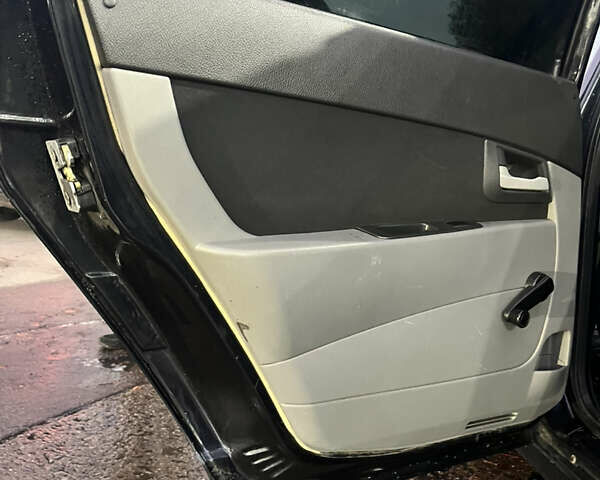 Чорний ВАЗ 2172 Priora, об'ємом двигуна 1.6 л та пробігом 245 тис. км за 2950 $, фото 10 на Automoto.ua