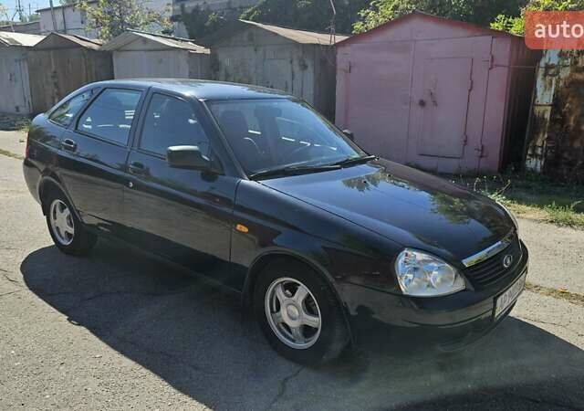Чорний ВАЗ 2172 Priora, об'ємом двигуна 1.6 л та пробігом 80 тис. км за 3200 $, фото 8 на Automoto.ua