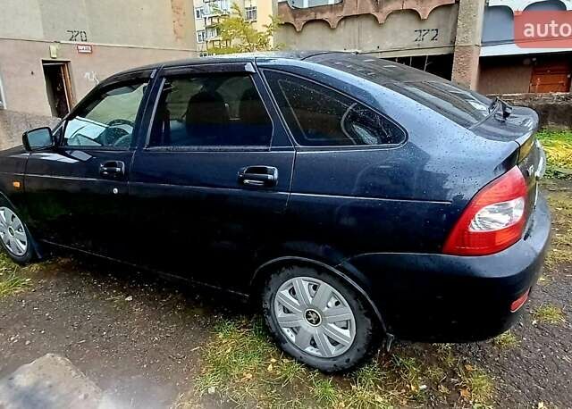 Черный ВАЗ 2172 Priora, объемом двигателя 1.6 л и пробегом 97 тыс. км за 2200 $, фото 9 на Automoto.ua