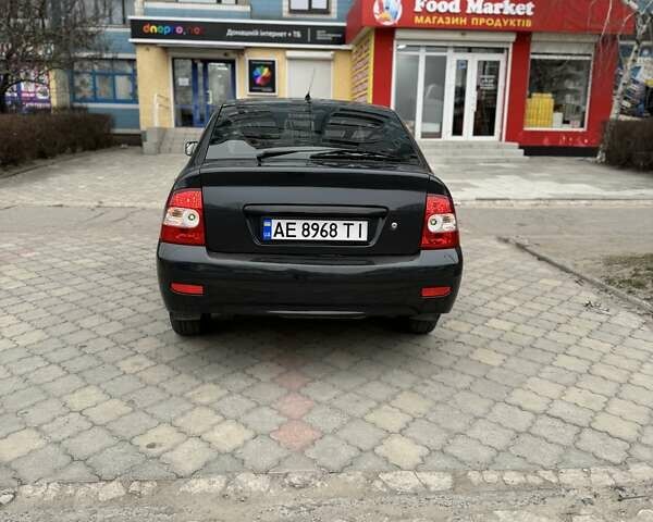 Черный ВАЗ 2172 Priora, объемом двигателя 1.6 л и пробегом 200 тыс. км за 3500 $, фото 17 на Automoto.ua