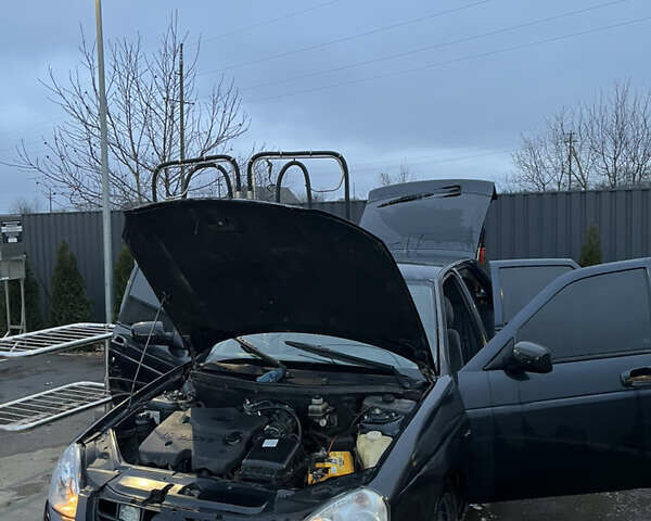 Черный ВАЗ 2172 Priora, объемом двигателя 1.6 л и пробегом 355 тыс. км за 1700 $, фото 3 на Automoto.ua