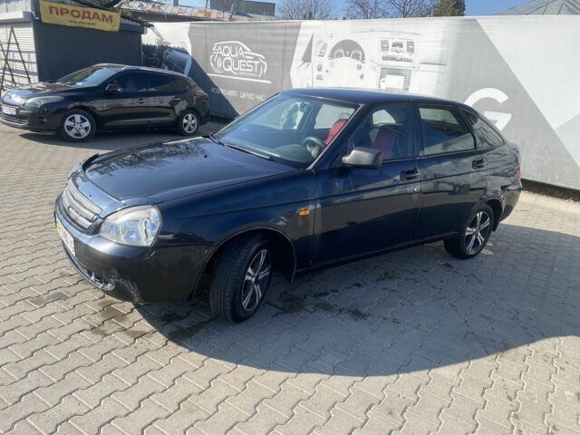 Черный ВАЗ 2172 Priora, объемом двигателя 1.6 л и пробегом 134 тыс. км за 2000 $, фото 7 на Automoto.ua