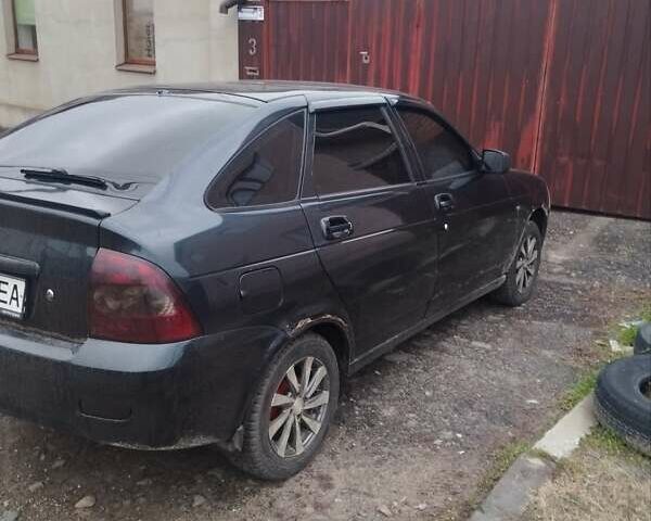 Черный ВАЗ 2172 Priora, объемом двигателя 1.6 л и пробегом 180 тыс. км за 2300 $, фото 4 на Automoto.ua