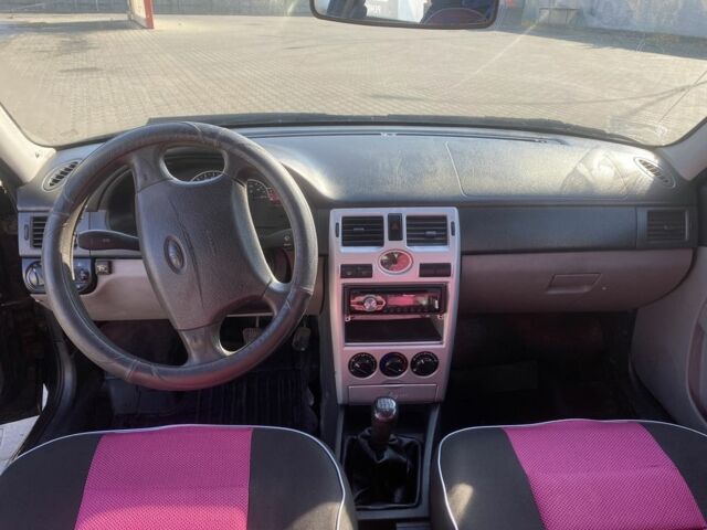 Черный ВАЗ 2172 Priora, объемом двигателя 1.6 л и пробегом 134 тыс. км за 2000 $, фото 9 на Automoto.ua