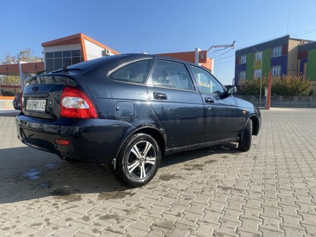 Черный ВАЗ 2172 Priora, объемом двигателя 1.6 л и пробегом 134 тыс. км за 2000 $, фото 3 на Automoto.ua