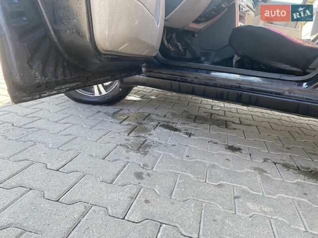 Черный ВАЗ 2172 Priora, объемом двигателя 1.6 л и пробегом 130 тыс. км за 2000 $, фото 27 на Automoto.ua