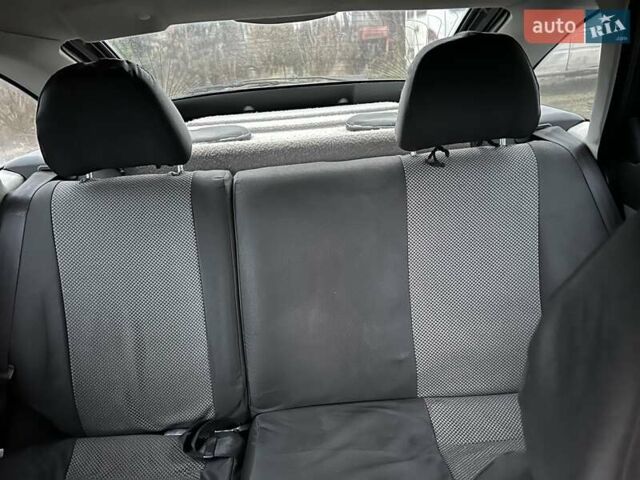 Черный ВАЗ 2172 Priora, объемом двигателя 1.6 л и пробегом 173 тыс. км за 2200 $, фото 7 на Automoto.ua