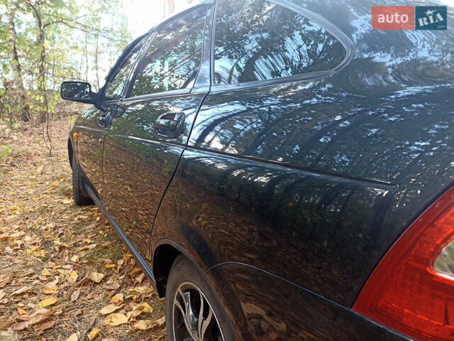 Черный ВАЗ 2172 Priora, объемом двигателя 1.6 л и пробегом 185 тыс. км за 2899 $, фото 6 на Automoto.ua
