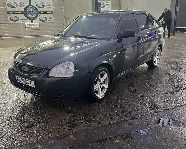 Чорний ВАЗ 2172 Priora, об'ємом двигуна 1.6 л та пробігом 245 тис. км за 2950 $, фото 7 на Automoto.ua