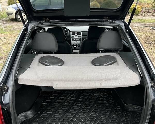 Черный ВАЗ 2172 Priora, объемом двигателя 1.6 л и пробегом 173 тыс. км за 2200 $, фото 8 на Automoto.ua