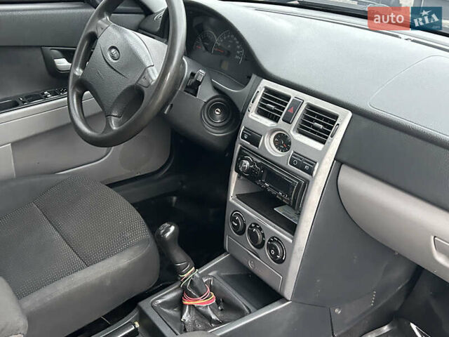 Чорний ВАЗ 2172 Priora, об'ємом двигуна 1.6 л та пробігом 146 тис. км за 1850 $, фото 15 на Automoto.ua