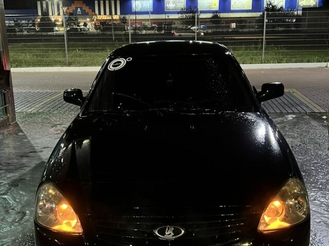 Черный ВАЗ 2172 Priora, объемом двигателя 1.6 л и пробегом 325 тыс. км за 1950 $, фото 1 на Automoto.ua