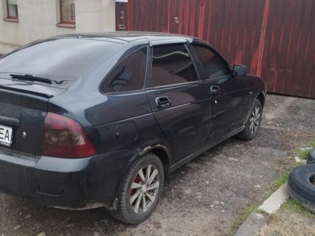 Черный ВАЗ 2172 Priora, объемом двигателя 1.6 л и пробегом 180 тыс. км за 2300 $, фото 3 на Automoto.ua