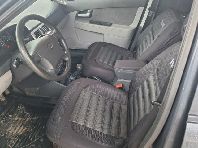 Черный ВАЗ 2172 Priora, объемом двигателя 1.6 л и пробегом 81 тыс. км за 3000 $, фото 5 на Automoto.ua