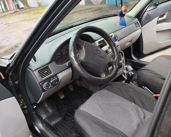 Черный ВАЗ 2172 Priora, объемом двигателя 1.6 л и пробегом 197 тыс. км за 2800 $, фото 1 на Automoto.ua