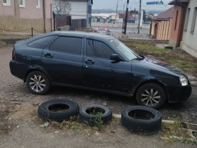 Черный ВАЗ 2172 Priora, объемом двигателя 1.6 л и пробегом 180 тыс. км за 2300 $, фото 6 на Automoto.ua