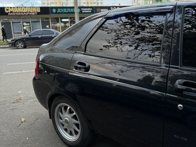 Чорний ВАЗ 2172 Priora, об'ємом двигуна 1.6 л та пробігом 32 тис. км за 3500 $, фото 3 на Automoto.ua