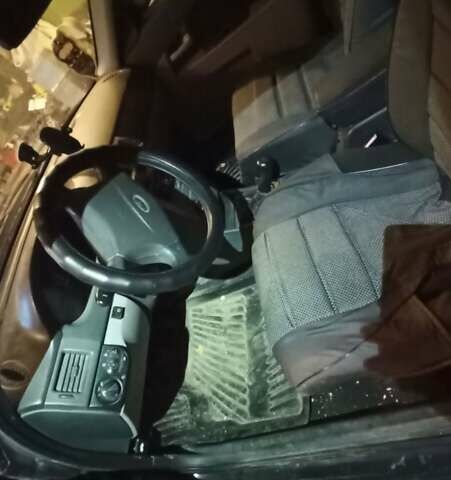 Черный ВАЗ 2172 Priora, объемом двигателя 1.6 л и пробегом 148 тыс. км за 1800 $, фото 4 на Automoto.ua