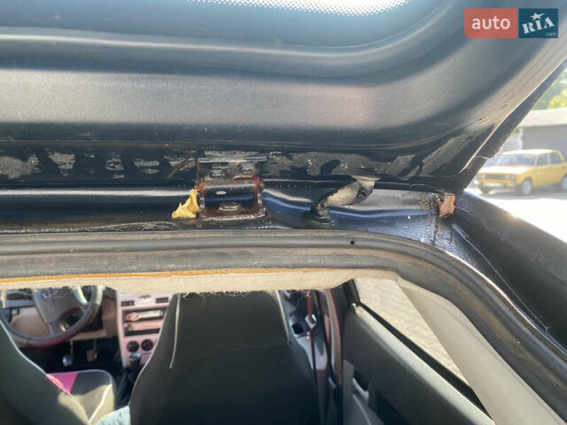 Черный ВАЗ 2172 Priora, объемом двигателя 1.6 л и пробегом 130 тыс. км за 2000 $, фото 20 на Automoto.ua