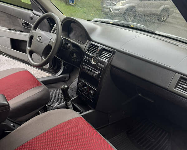 Черный ВАЗ 2172 Priora, объемом двигателя 1.6 л и пробегом 202 тыс. км за 1800 $, фото 26 на Automoto.ua