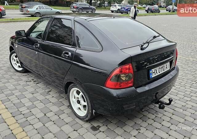 Черный ВАЗ 2172 Priora, объемом двигателя 1.6 л и пробегом 142 тыс. км за 1900 $, фото 5 на Automoto.ua