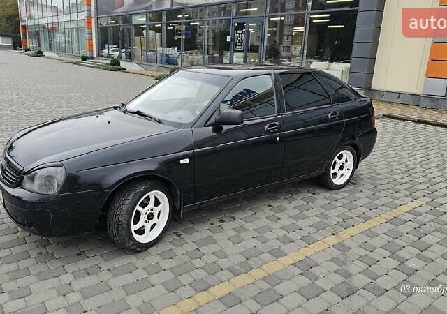 Черный ВАЗ 2172 Priora, объемом двигателя 1.6 л и пробегом 142 тыс. км за 1900 $, фото 2 на Automoto.ua