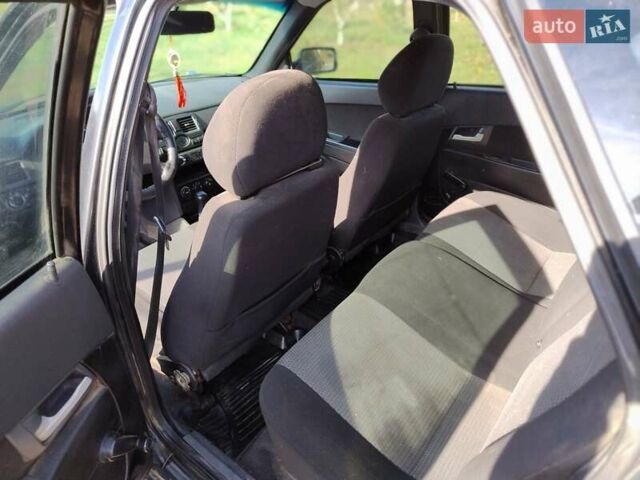 ВАЗ 2172 Priora 2009 в Новом Буге на Automoto.ua Черный ВАЗ 2172 Priora, объемом двигателя 1.6 л и пробегом 340 тыс. км за 2560 $, фото 10 на Automoto.ua
