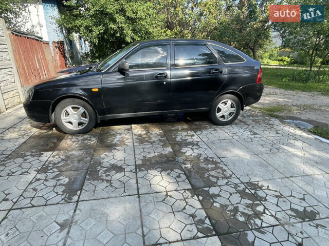 Черный ВАЗ 2172 Priora, объемом двигателя 1.6 л и пробегом 162 тыс. км за 3000 $, фото 2 на Automoto.ua