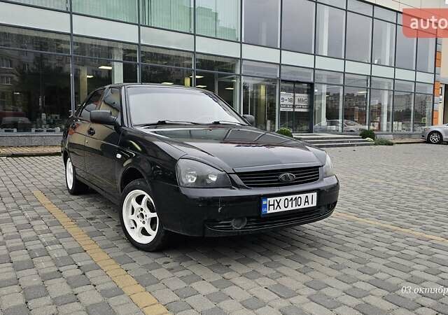 Черный ВАЗ 2172 Priora, объемом двигателя 1.6 л и пробегом 142 тыс. км за 1900 $, фото 1 на Automoto.ua