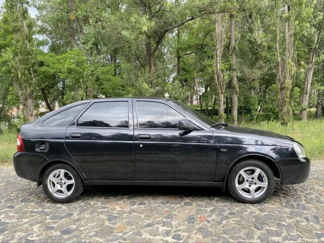 Черный ВАЗ 2172 Priora, объемом двигателя 1.6 л и пробегом 195 тыс. км за 2450 $, фото 7 на Automoto.ua