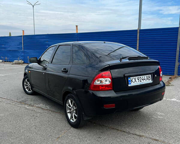 Черный ВАЗ 2172 Priora, объемом двигателя 1.6 л и пробегом 198 тыс. км за 2499 $, фото 2 на Automoto.ua
