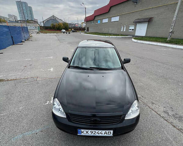 Черный ВАЗ 2172 Priora, объемом двигателя 1.6 л и пробегом 198 тыс. км за 2499 $, фото 6 на Automoto.ua